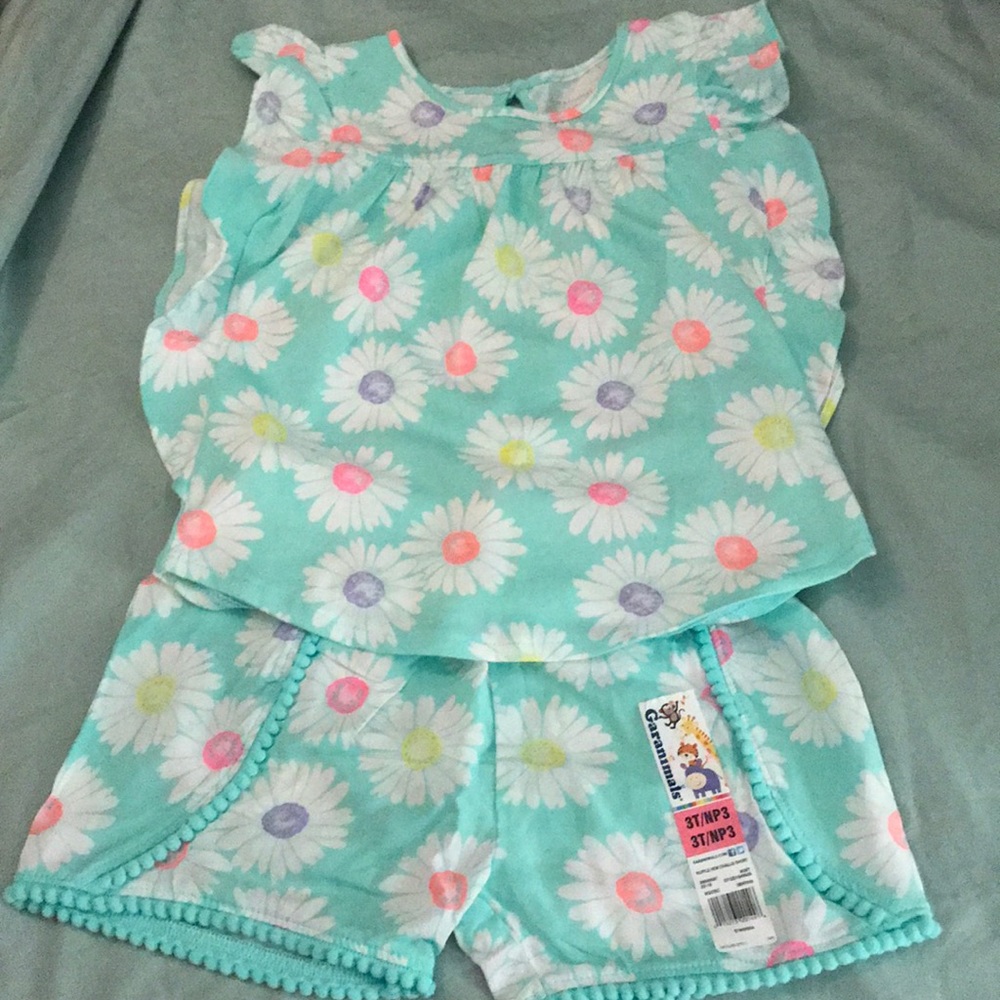 NWT 3t short 4t top 3 for $20